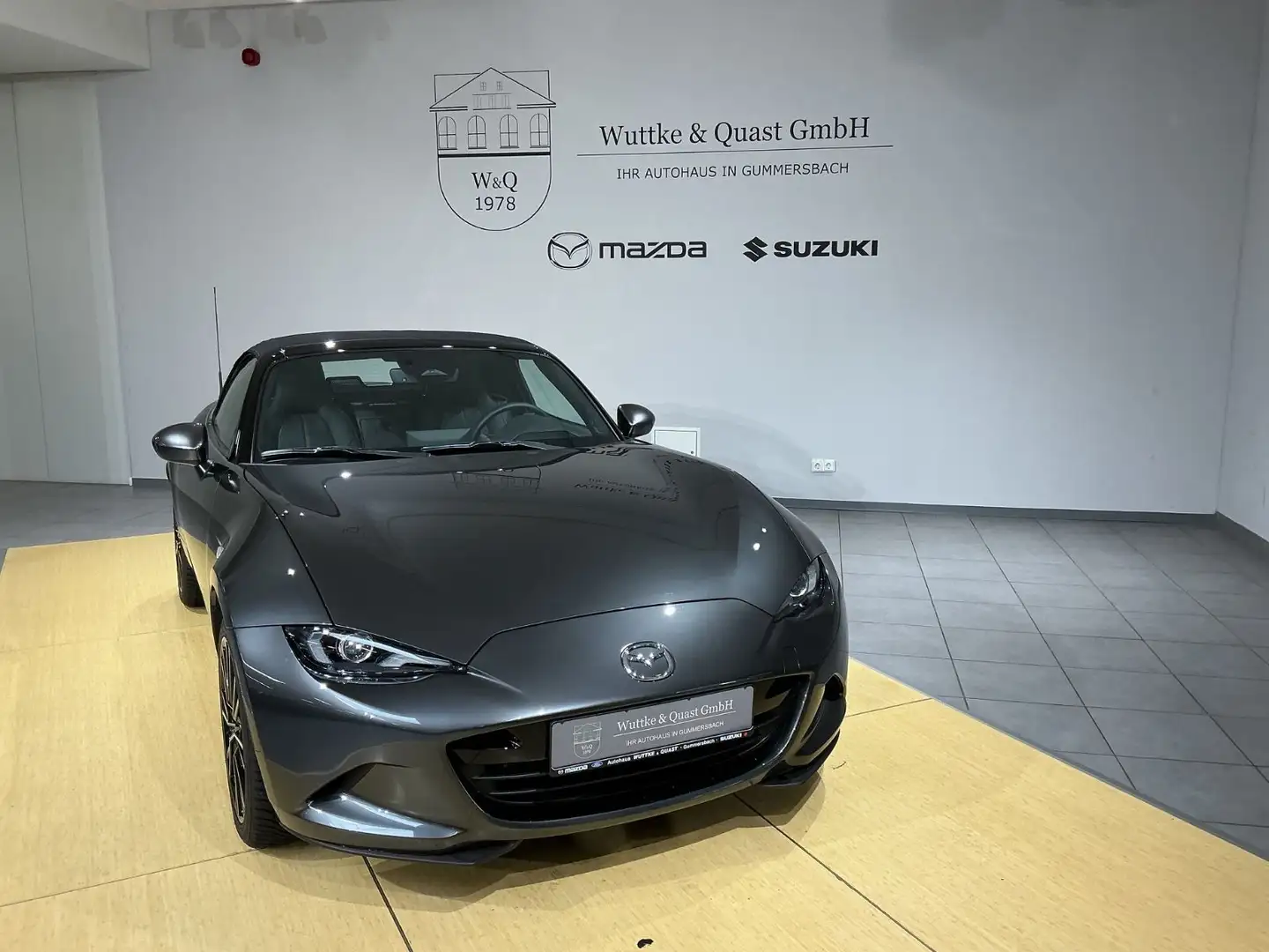 Mazda MX-5 Exclusive-Line Bose Grau - 1
