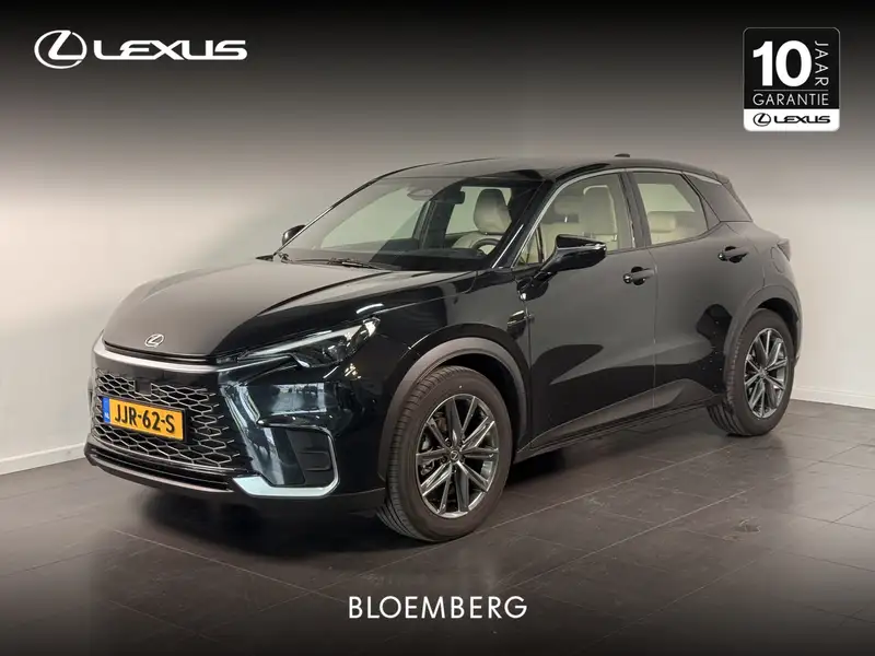 LEXUS Lbx