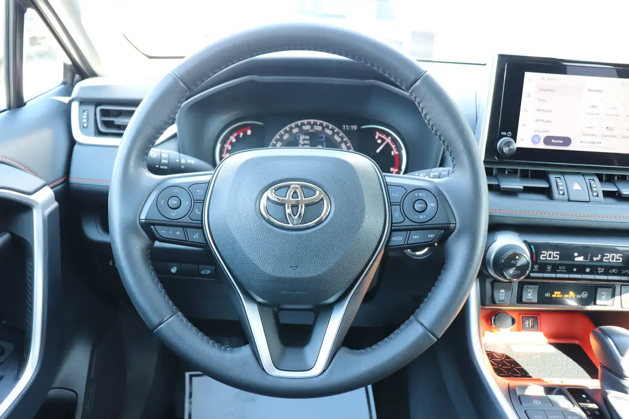 Toyota RAV 4 снимка Toyota RAV 4
