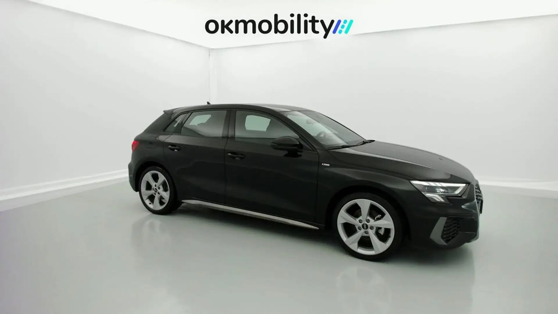 Audi A3 Sportback 35 TFSI 150 STRONIC s line Negro - 2