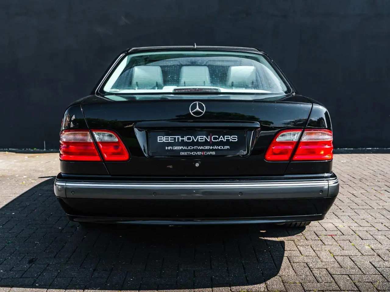 Mercedes-Benz E 280 Elegance AMG ALU 1Hand geb. 1930, foto 7