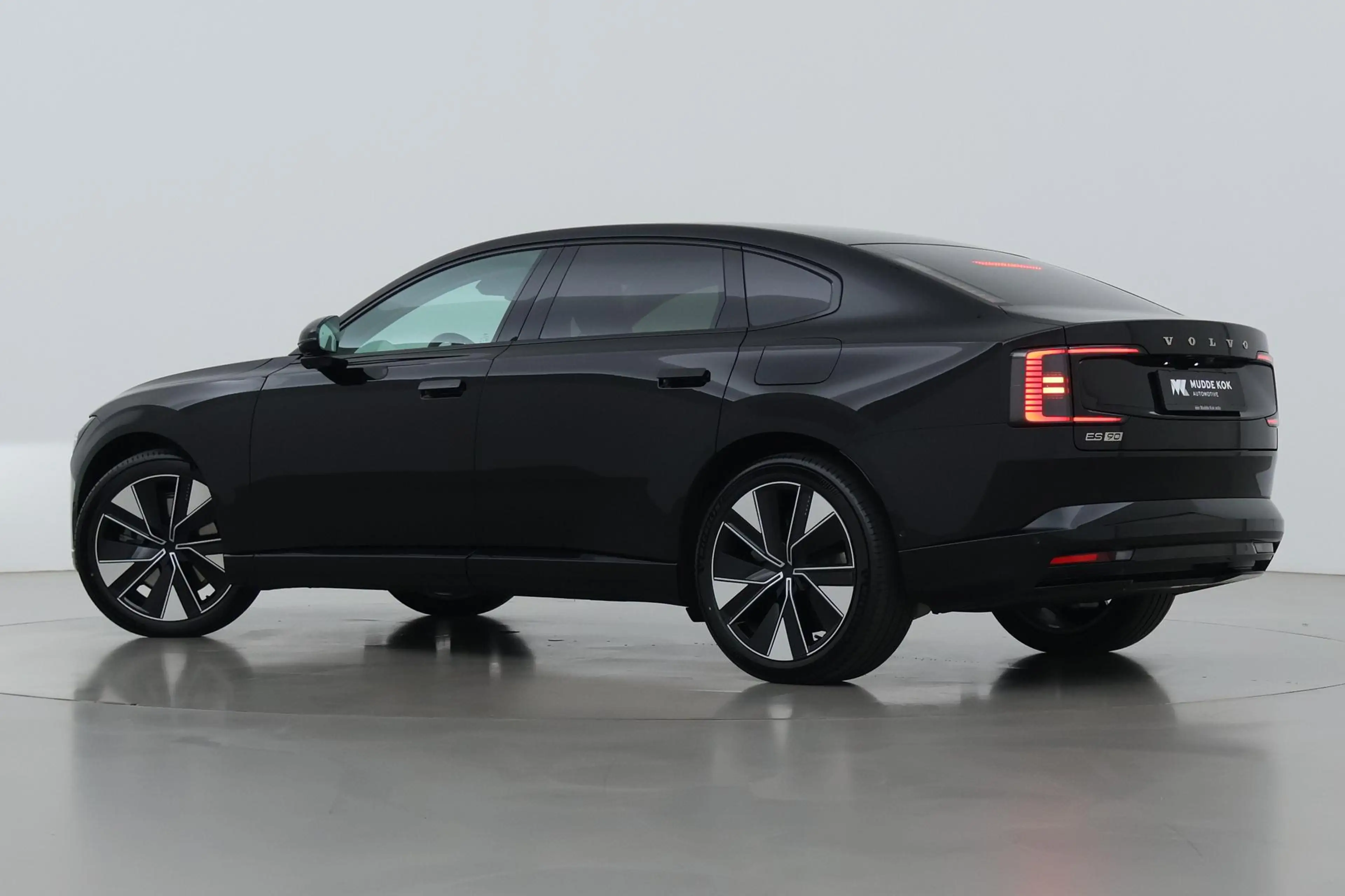 Volvo ES90 Single Motor Extended Range Plus 92 kWh | Pilot As — photo 2
