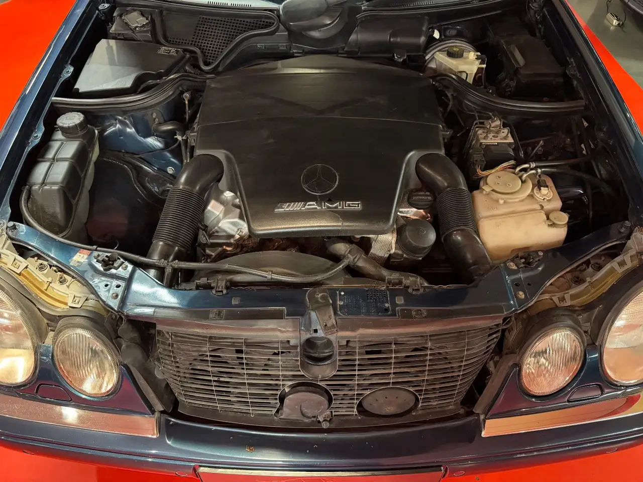 Mercedes-Benz E 55 AMG /5.4 V8 354PS/DESIGNO-MEERBLAU METALLIC!, foto 10