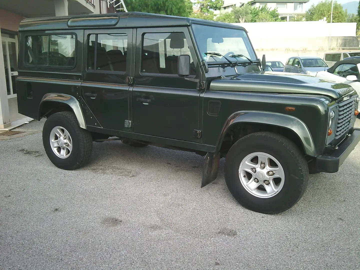 Land Rover Defender Defender 110 2.4 td SE SW Verde - 2