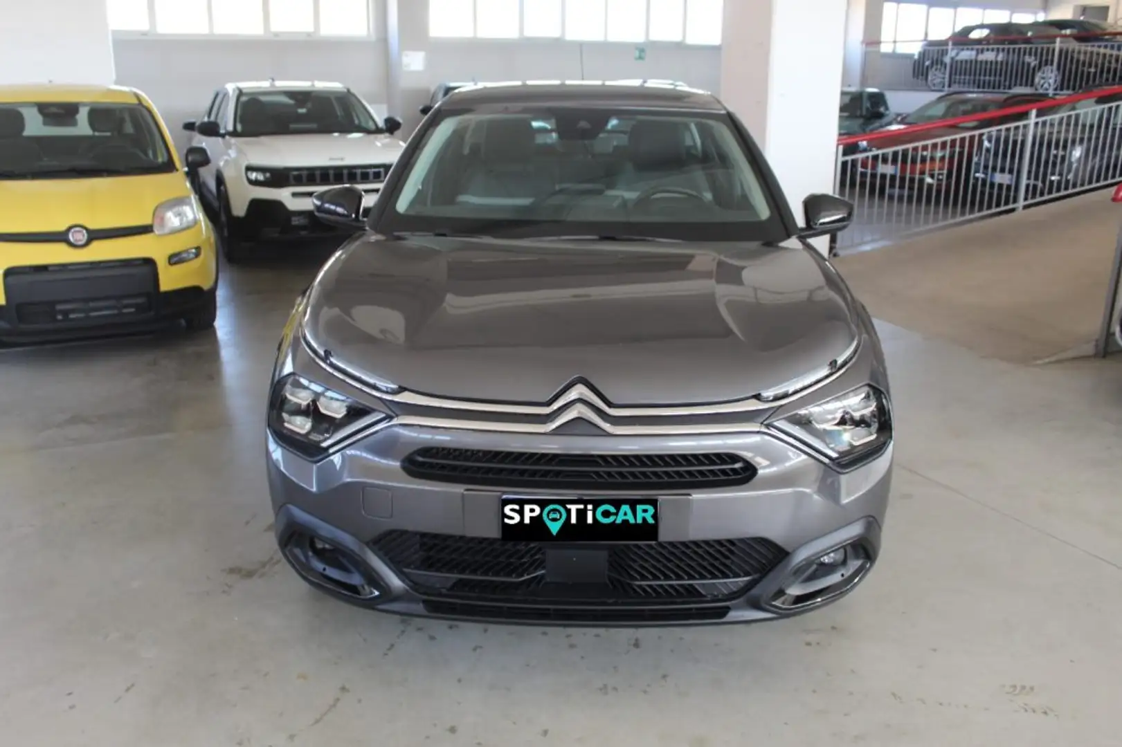 Citroen C4 BlueHDi 130 S&S EAT8 Shine Grau - 2