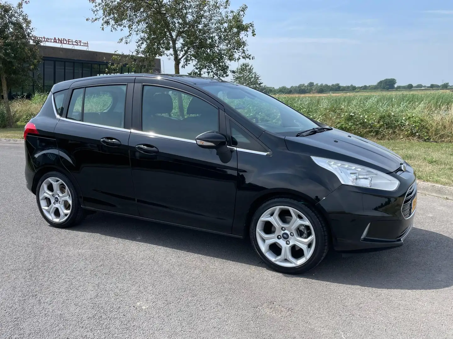 Ford B-Max 1.0 EcoBoost Titanium, Trekhaak, Navi, Cruise/Clim Schwarz - 2