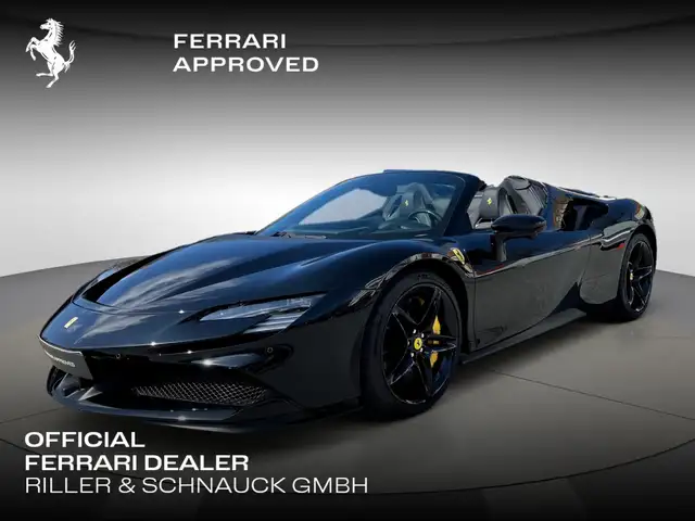 Ferrari SF90 Spider >All Black*Giallo Deatails*Low Mi