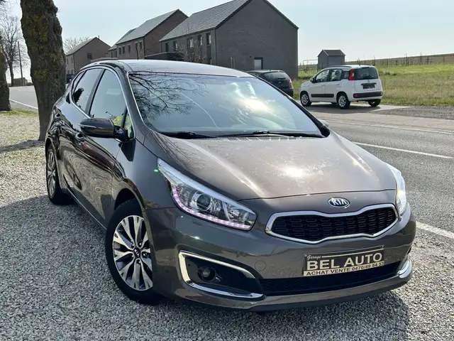 Kia Ceed / cee'd Cee'd 1.4i Sense-GPS-CLIM-CRUISE-PDC-EU6b-CAMERA