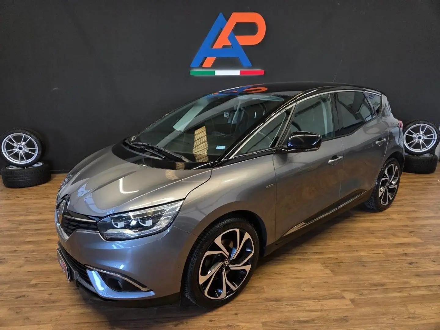 Renault Scenic Scénic dCi 130 CV Start&Stop Energy Bose Grigio - 2