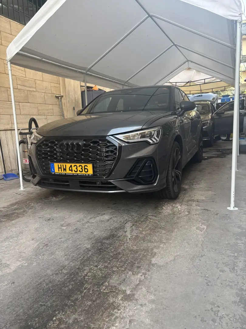 Audi Q3 Sportback 40 2.0 tdi quattro 200cv s-tronic Gris - 1