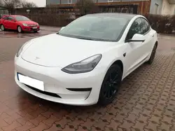 Tesla Model 3 Basis RWD