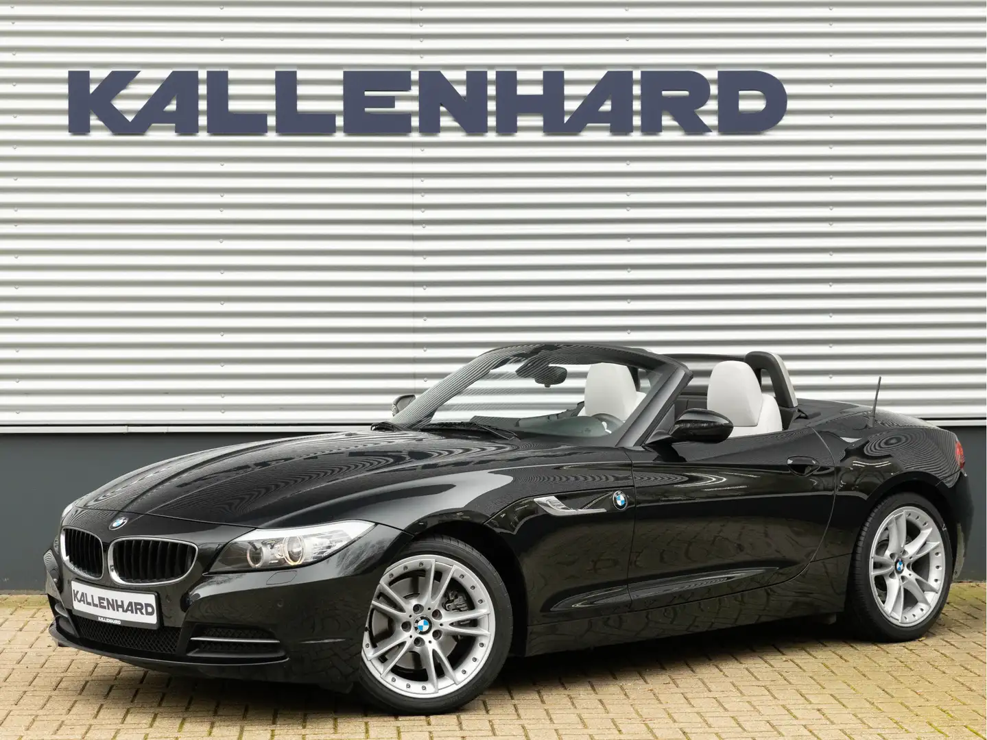 BMW Z4 Roadster sDrive30i - Sportstoelen - Navi Prof - Na Nero - 1