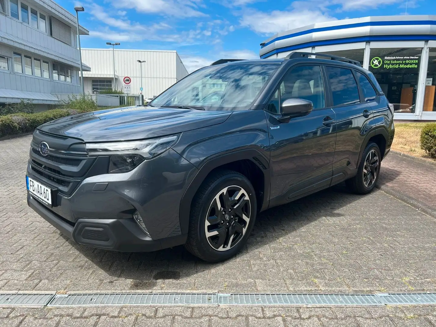 Subaru Forester 2.0 ie Exclusive mit AHK Grau - 1