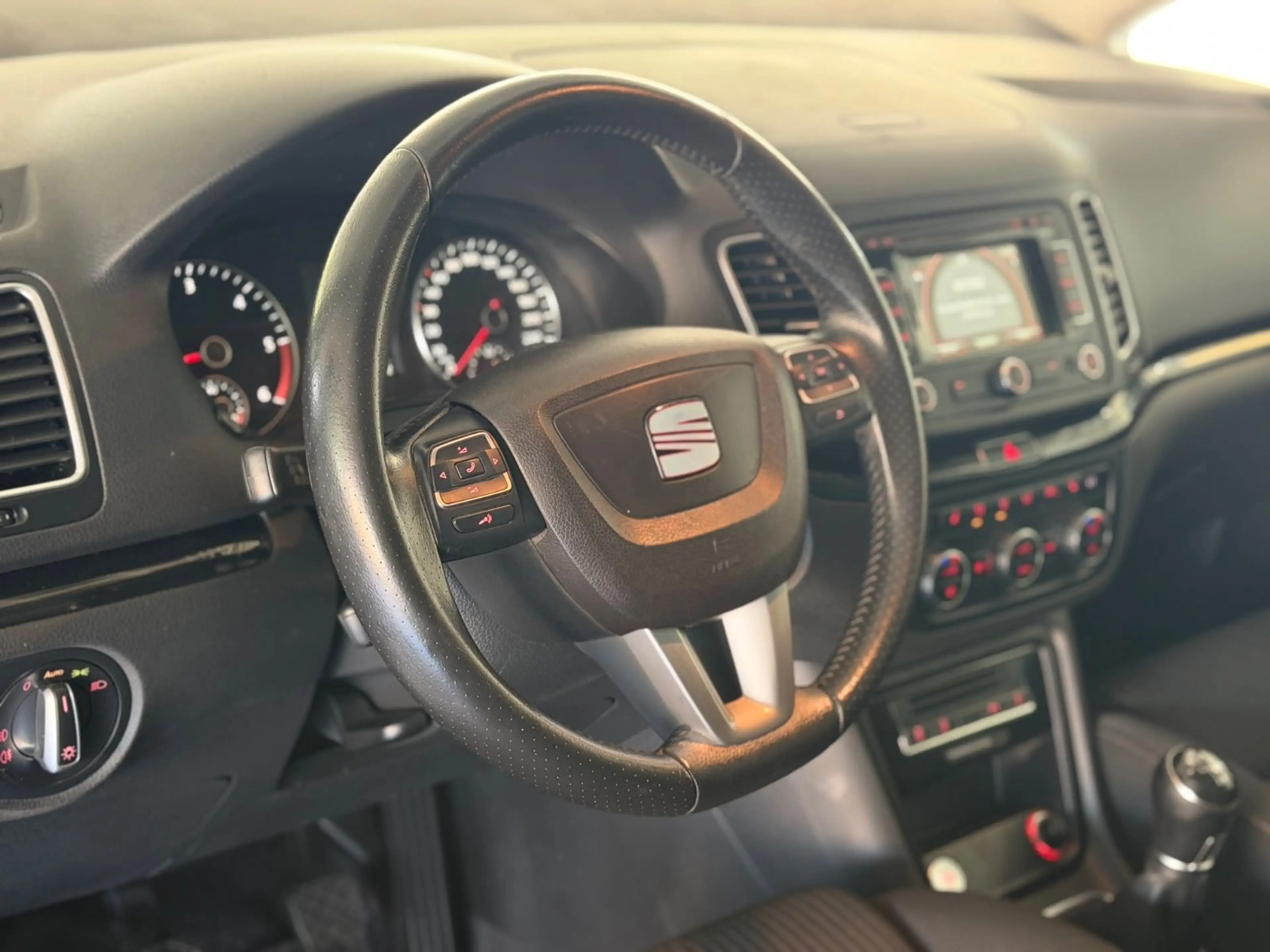 SEAT Alhambra I-Tech — photo 11