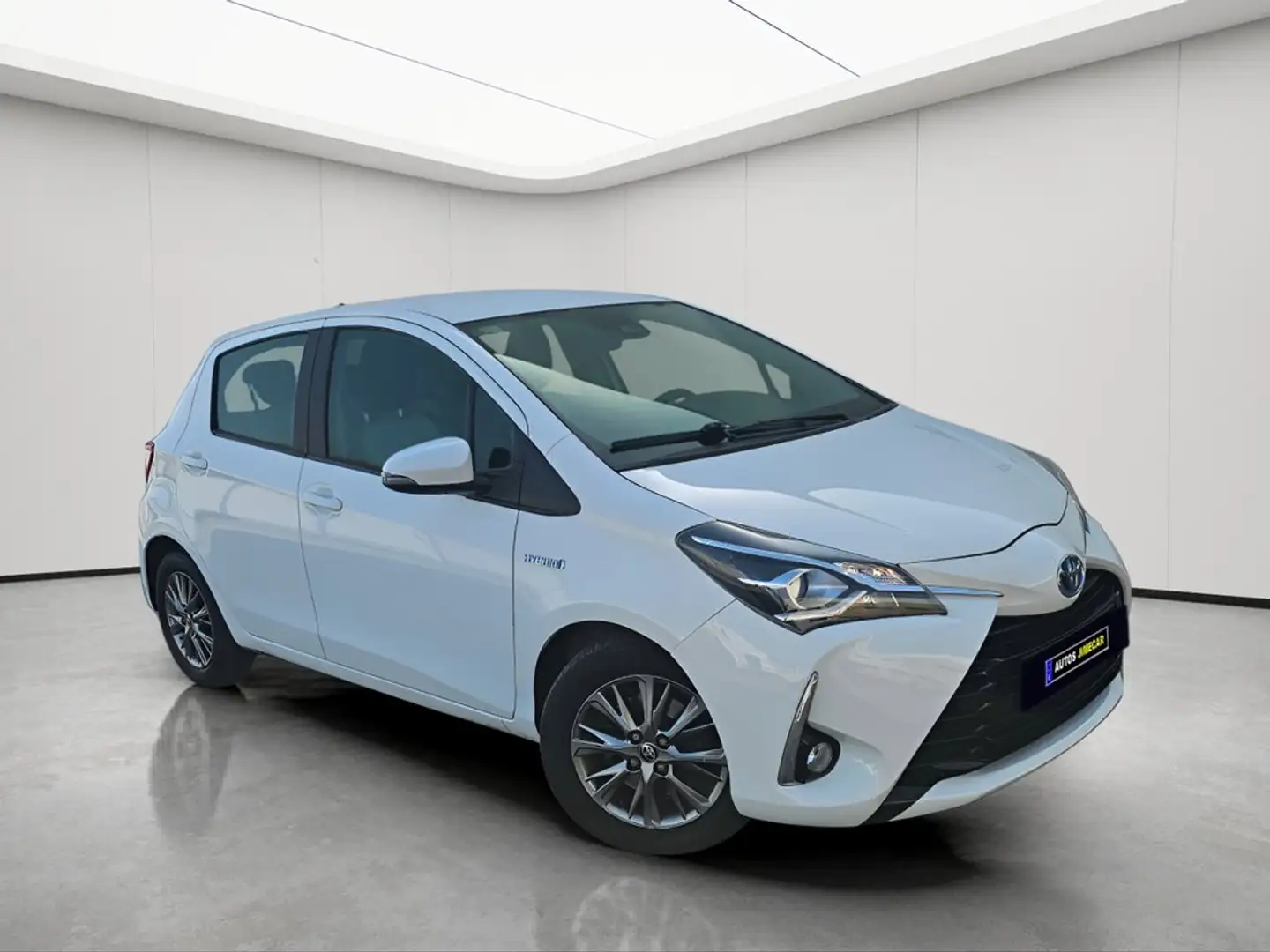 Toyota Yaris 100H 1.5 Active Blanco - 2