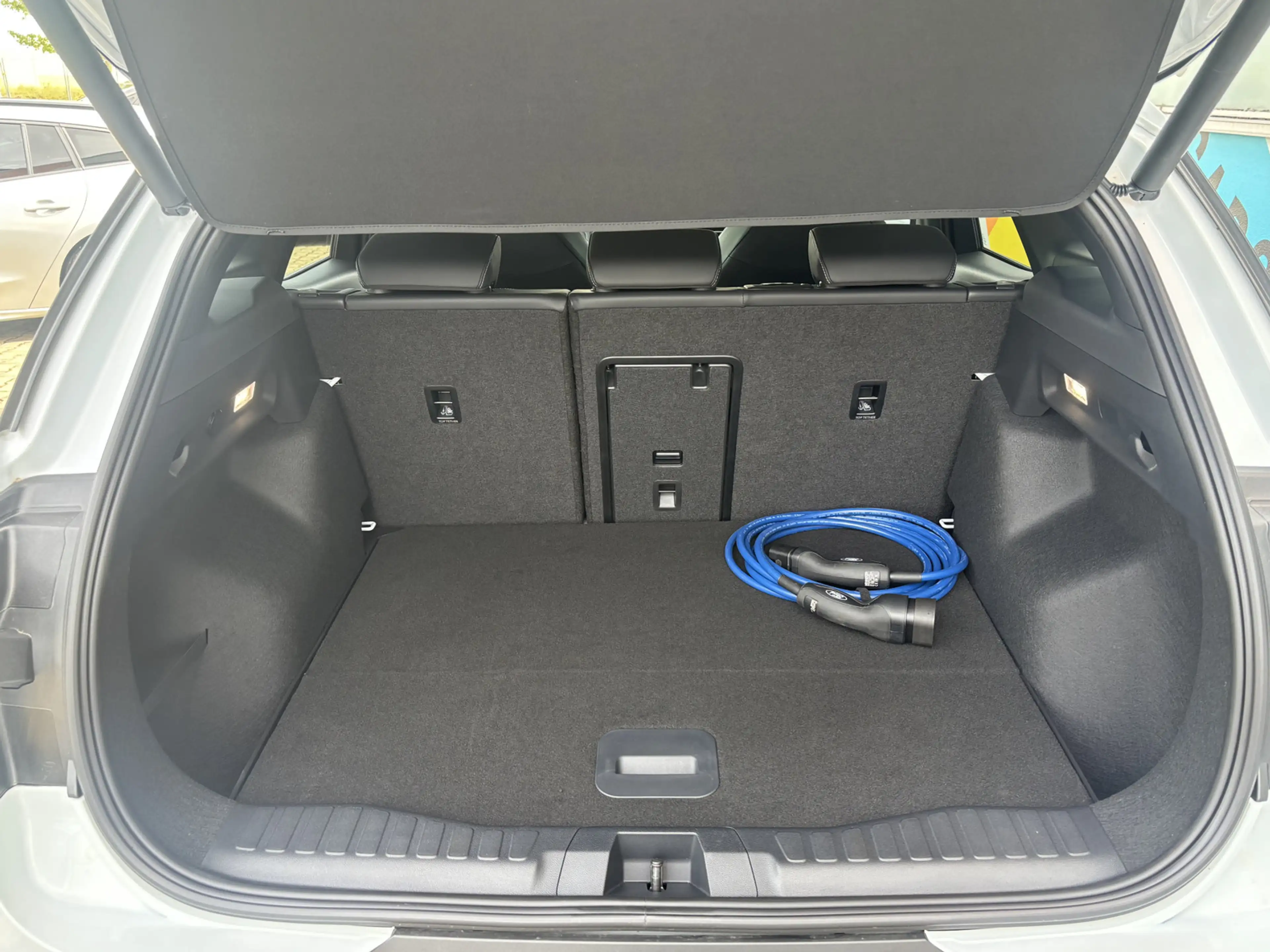 Ford Explorer Premium 340PS Allradantrieb 360° Kamera — photo 14