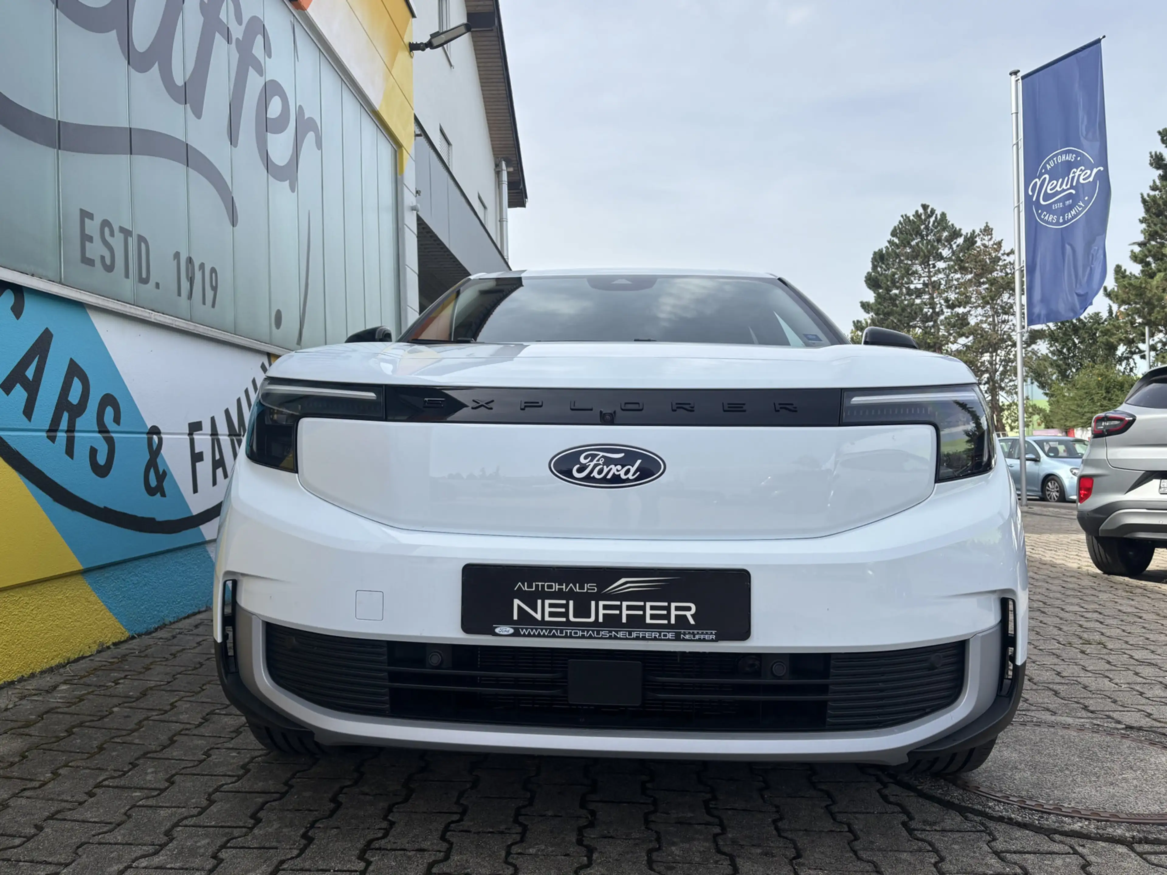 Ford Explorer Premium 340PS Allradantrieb 360° Kamera — photo 3