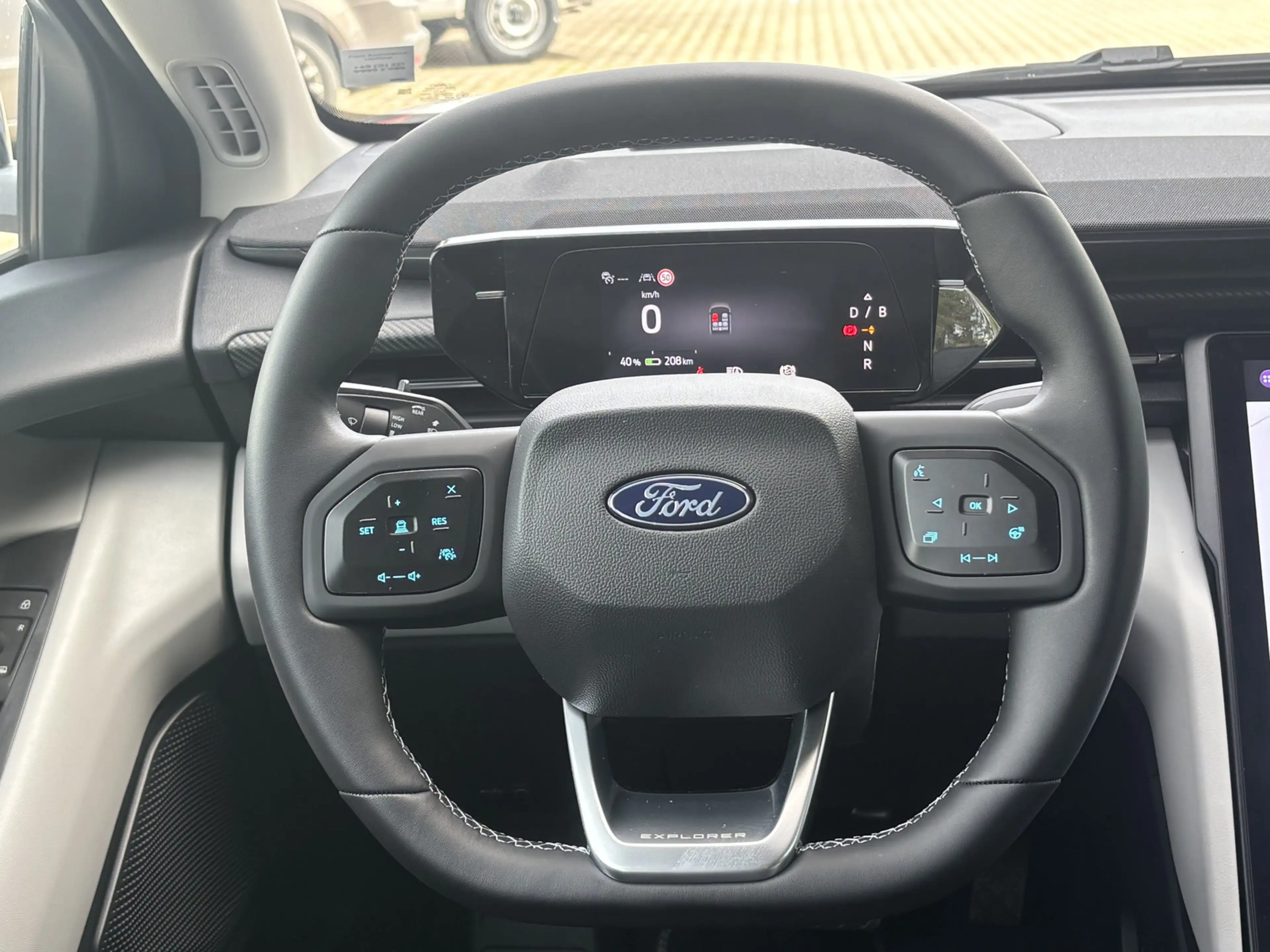 Ford Explorer Premium 340PS Allradantrieb 360° Kamera — photo 13
