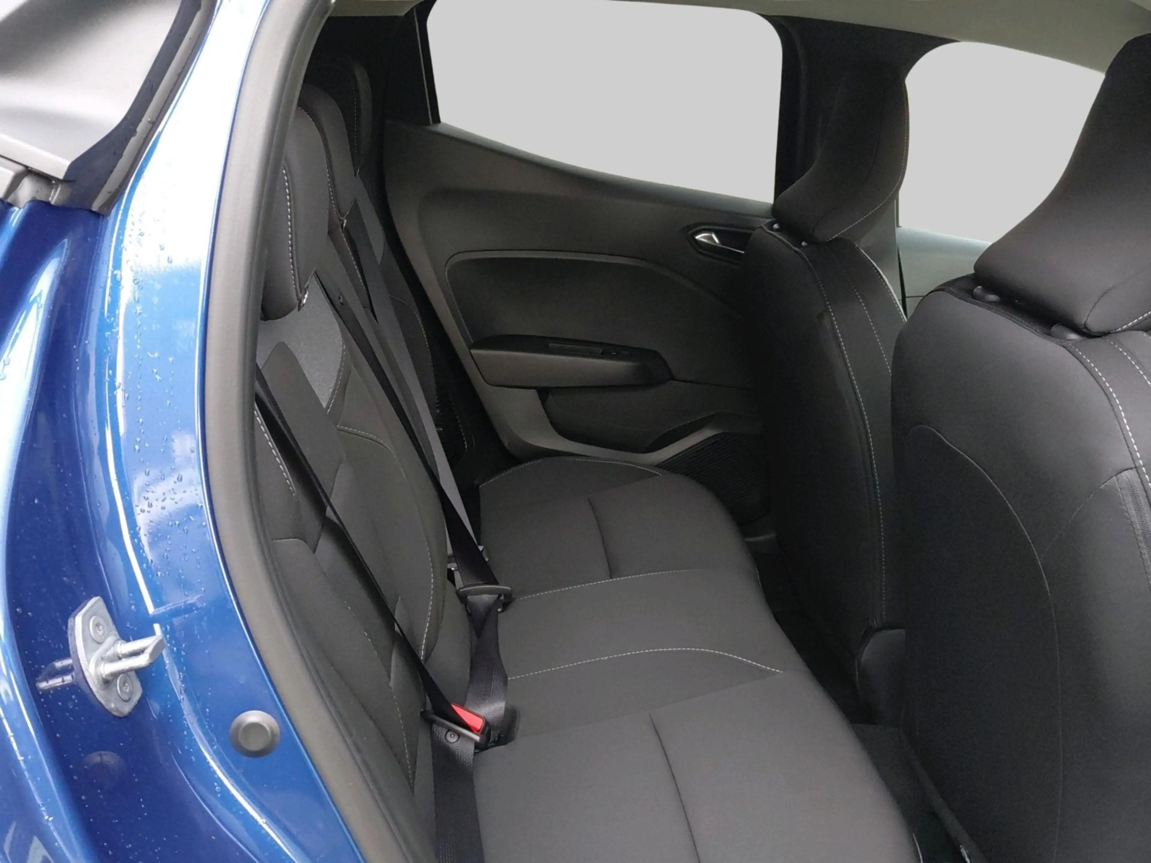 Mitsubishi Colt 1.6 HEV Intense — photo 14