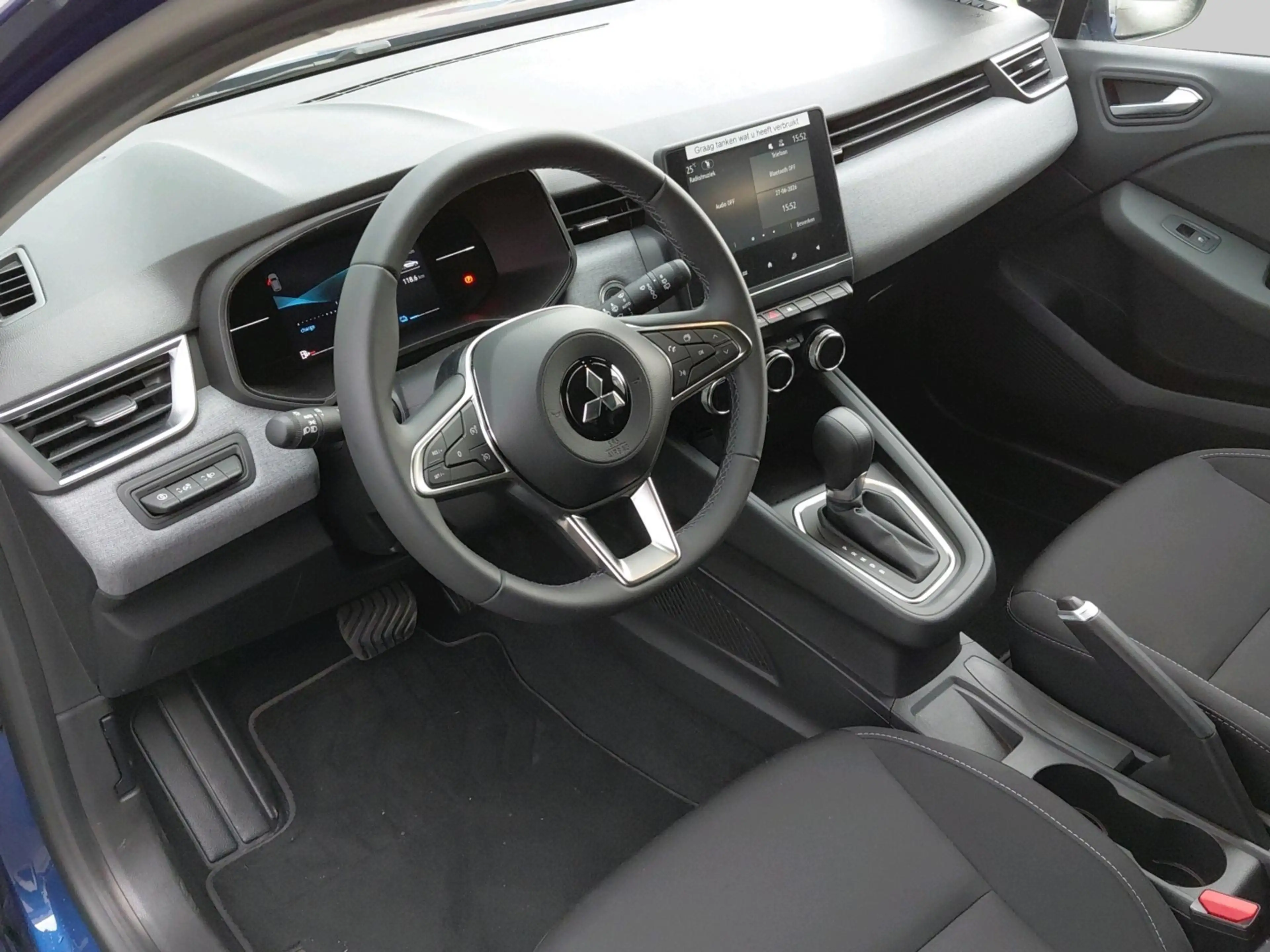 Mitsubishi Colt 1.6 HEV Intense — photo 4