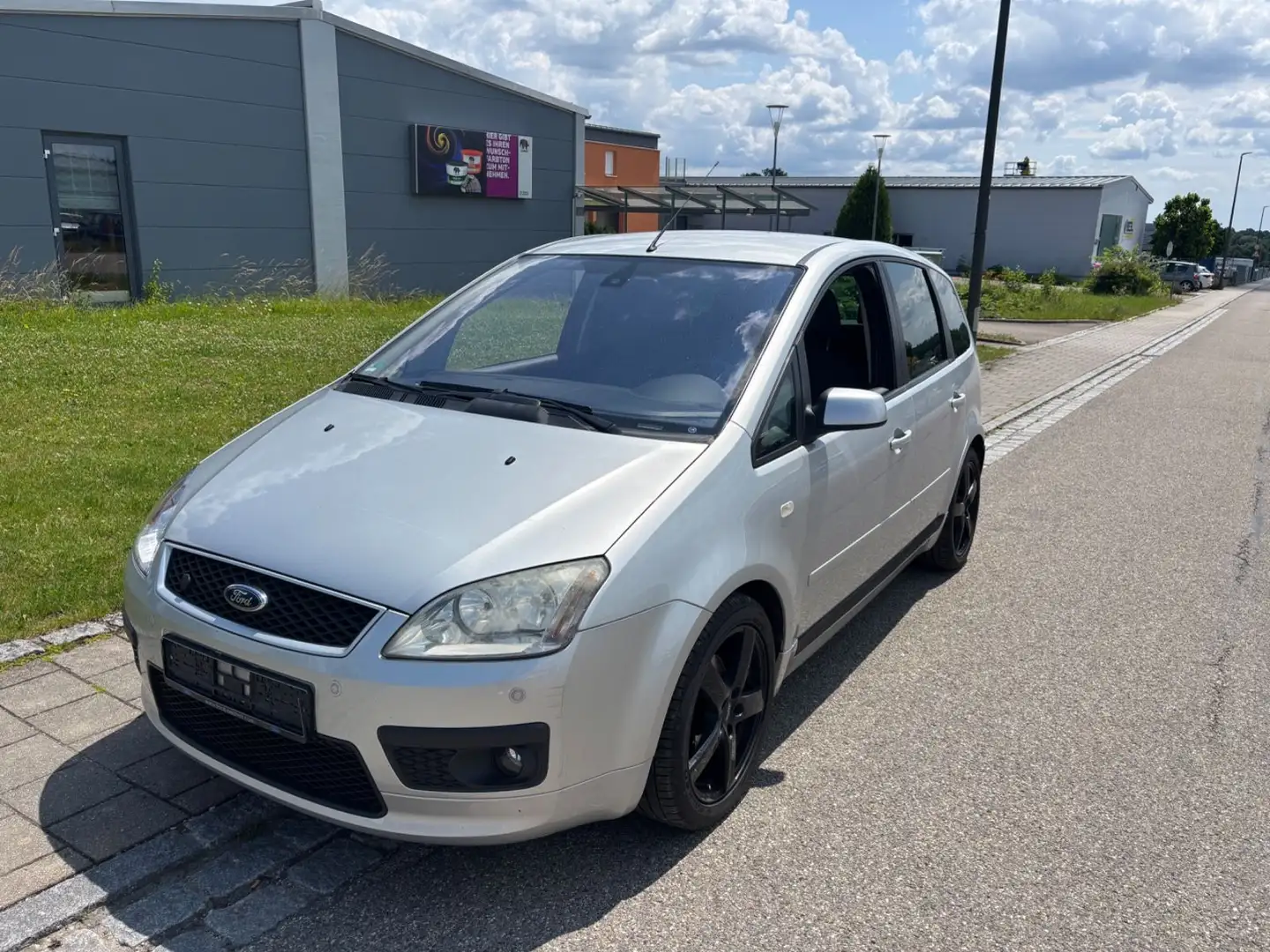 Ford Focus C-MAX Fun TÜV*PDC*KEYLESS*ALU*IVM Plateado - 1