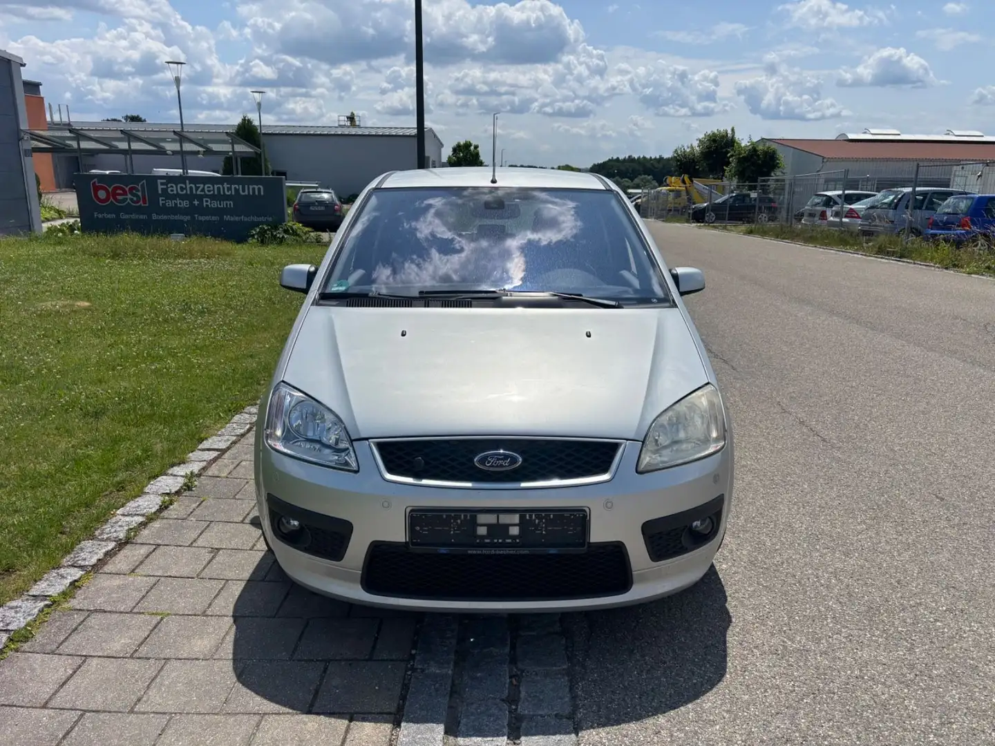 Ford Focus C-MAX Fun TÜV*PDC*KEYLESS*ALU*IVM Plateado - 2