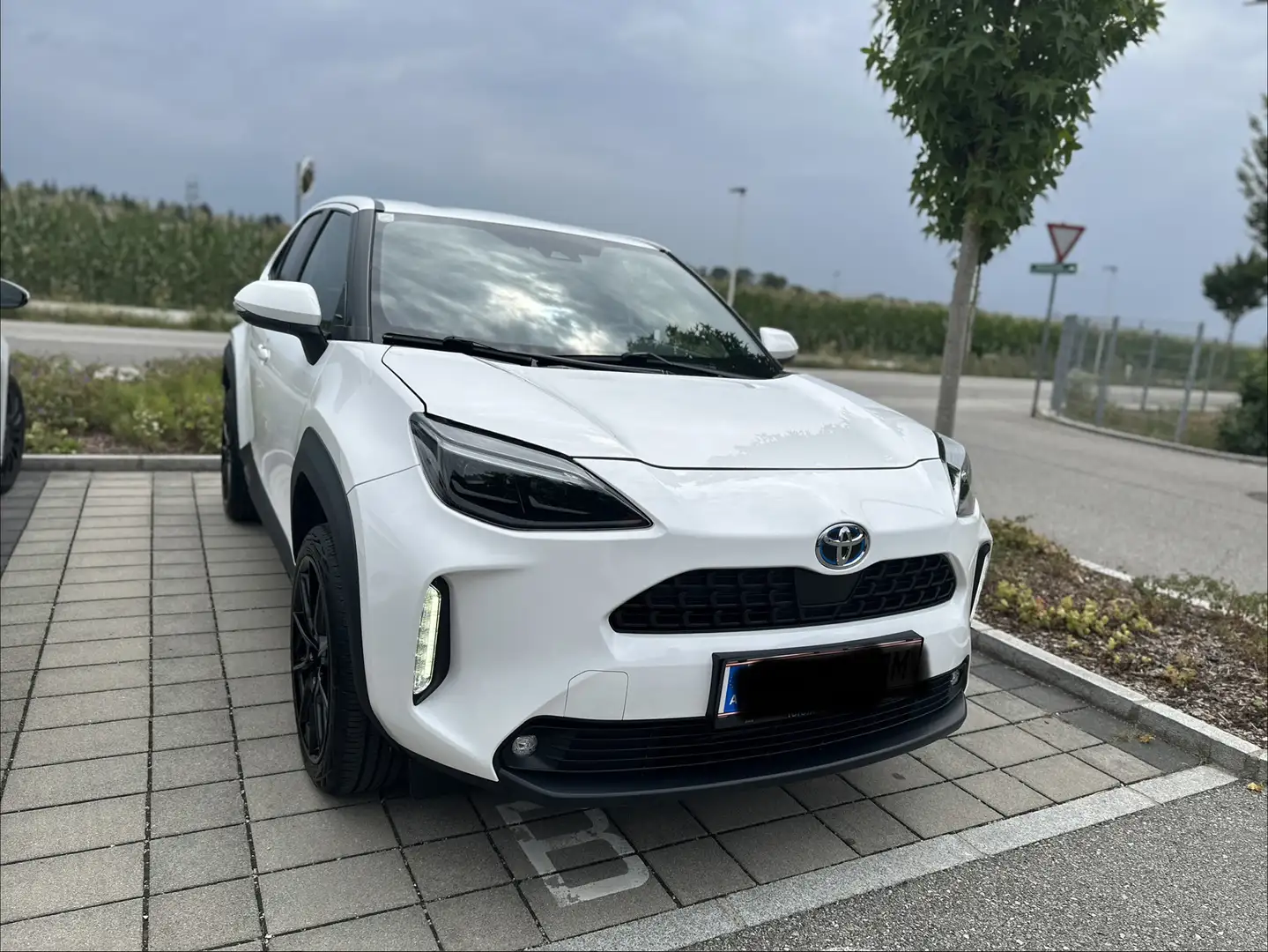 Toyota Yaris Cross 1,5 VVT-i Hybrid Active Drive Aut. - 2