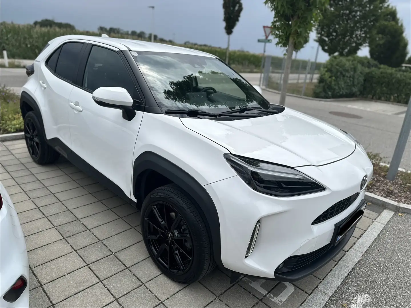 Toyota Yaris Cross 1,5 VVT-i Hybrid Active Drive Aut. - 1