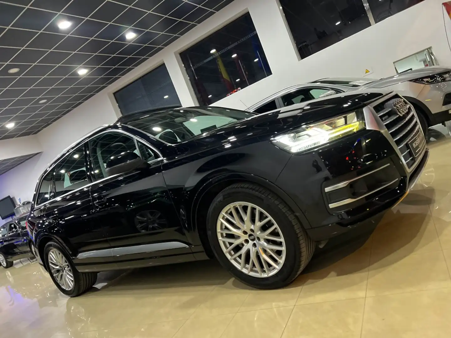 Audi Q7 3.0TDI sport quattro tiptronic 200kW Noir - 1