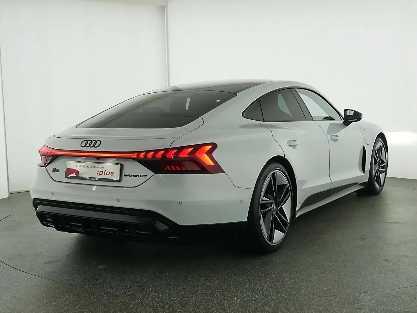Audi RS e-tron GT HUD/ B&O/Matrix LED/Pano/Wärmepumpe Grau - 2