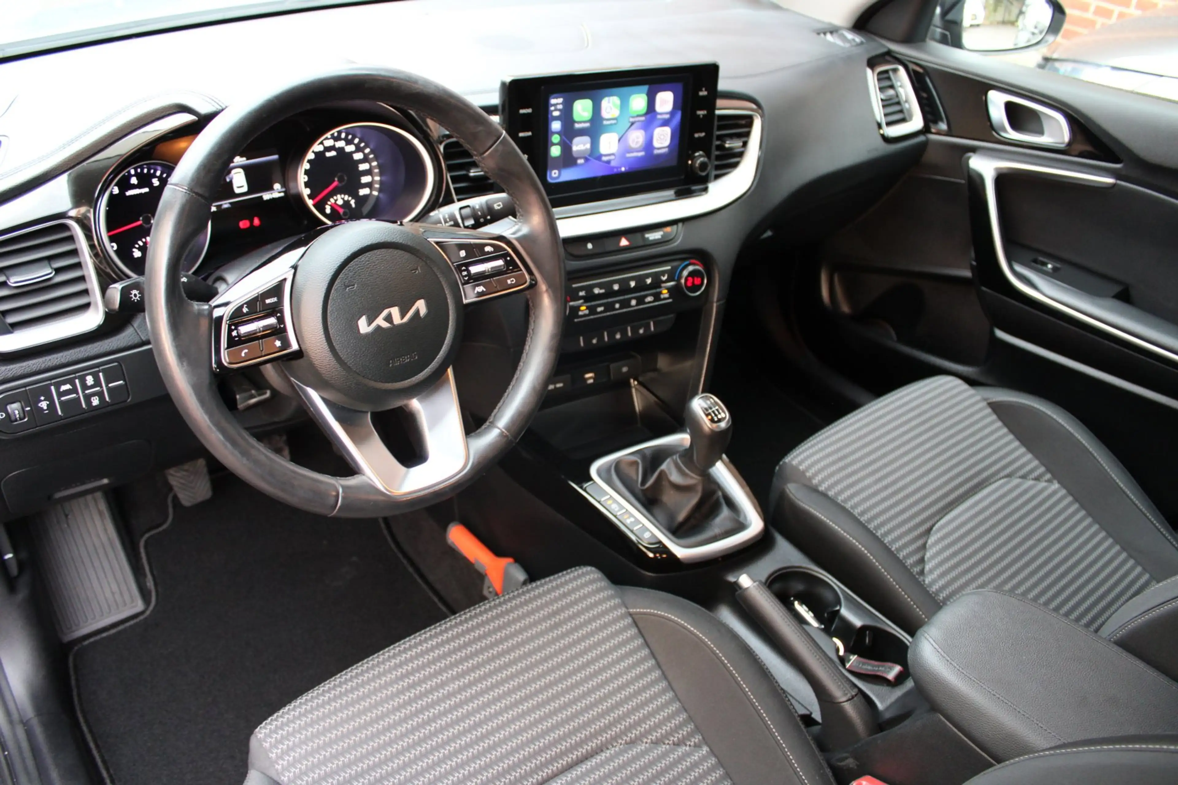 Kia Ceed SW / cee'd SW Sportswagon 1.5 T-GDi GT-Line / Camera / Stuur/Sto — photo 21