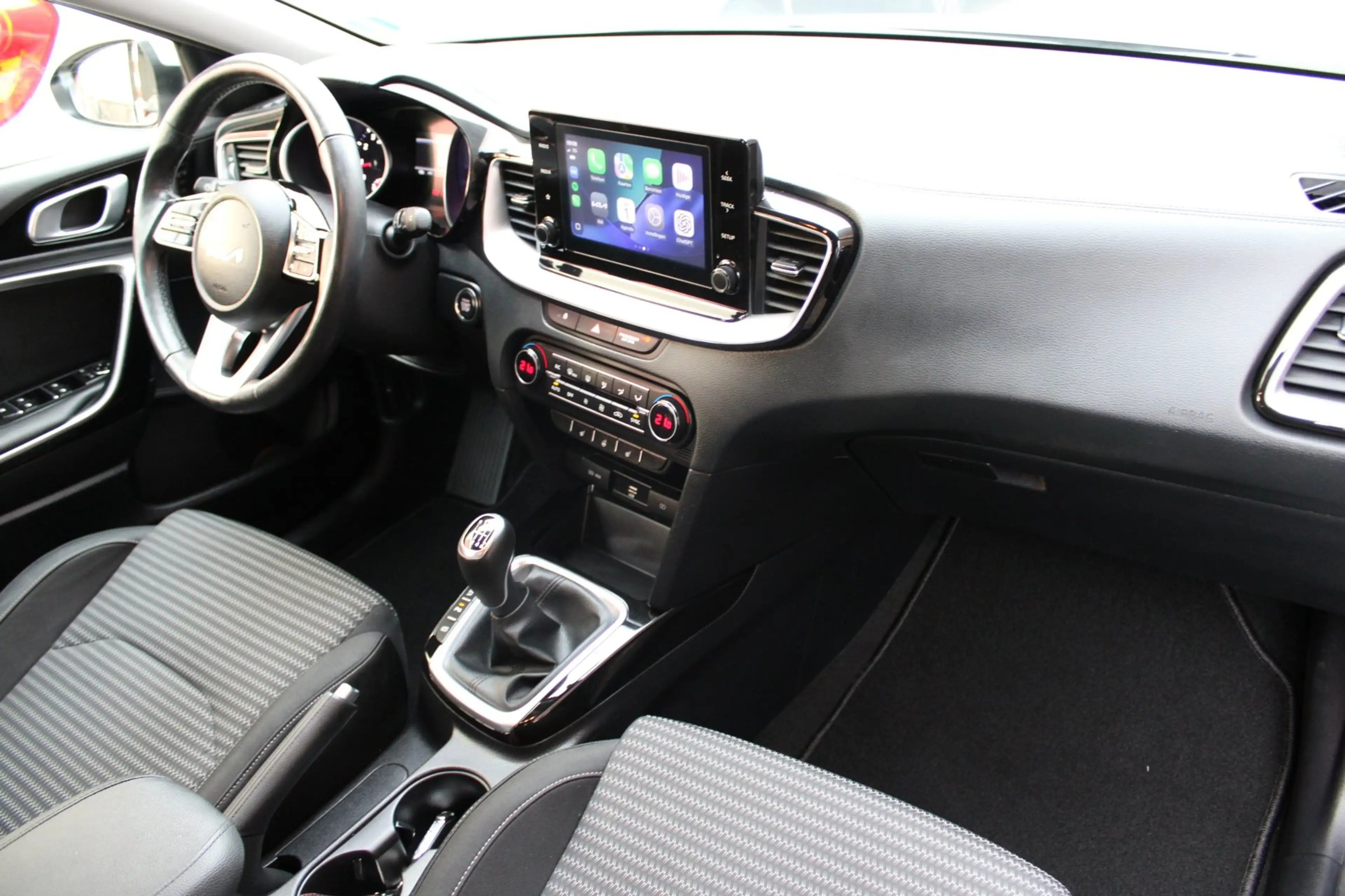 Kia Ceed SW / cee'd SW Sportswagon 1.5 T-GDi GT-Line / Camera / Stuur/Sto — photo 22