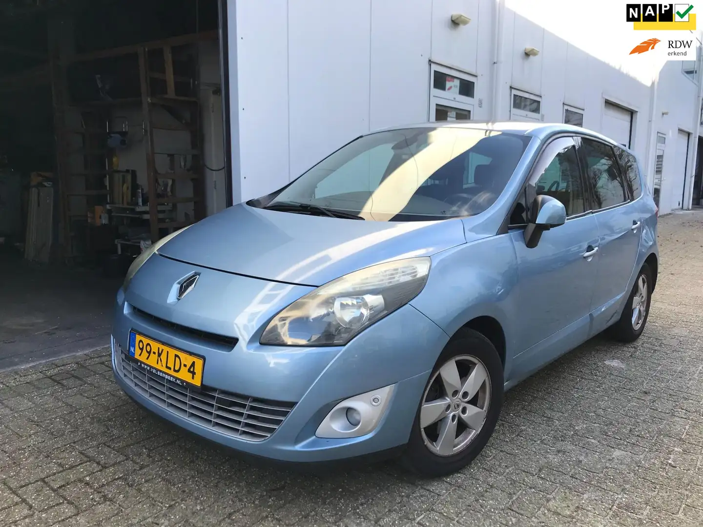Renault Grand Scenic 2.0 Dynamique Automaat Blauw - 1