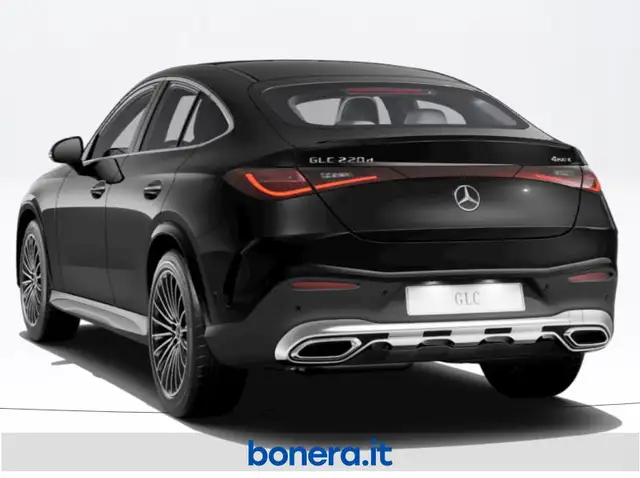 Mercedes-Benz GLC view 4