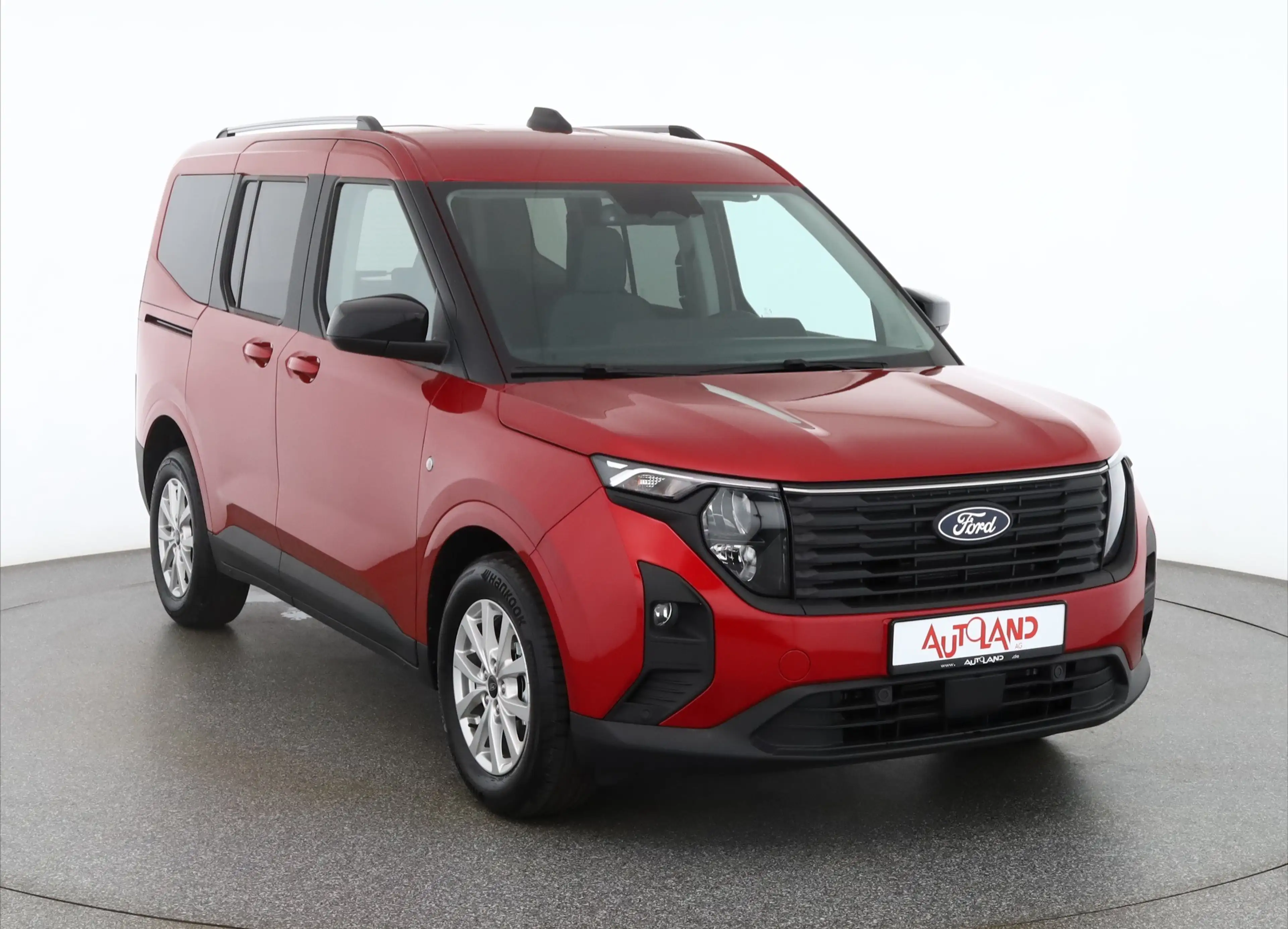 Ford Tourneo Courier Titanium 1.0 EB Aut. Kamera SItzhe — photo 7