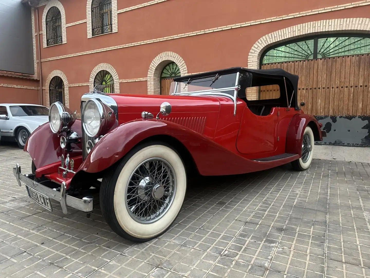Bentley 3 1/2 Litre Cabriolet Червоний - 1