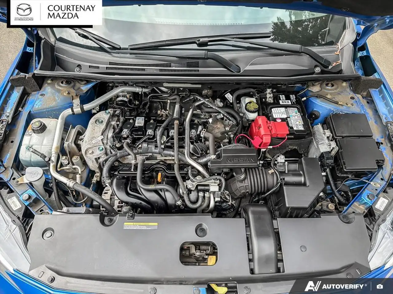 Nissan Sentra снимка Nissan Sentra
