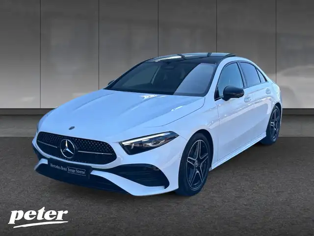 Mercedes-Benz A 180 Limousine AMG/Night/Multibeam/Pano-D/360°K