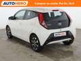 Toyota Aygo 1.0 VVT-i x-play x-shift Blanc - thumbnail 4