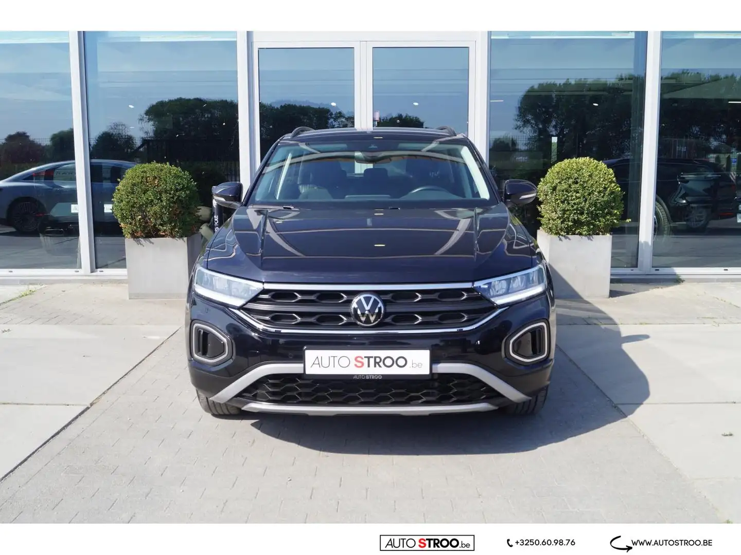 Volkswagen T-Roc 1.5tsi AUT. l Life Carplay LED CAMERA ACC Negro - 2