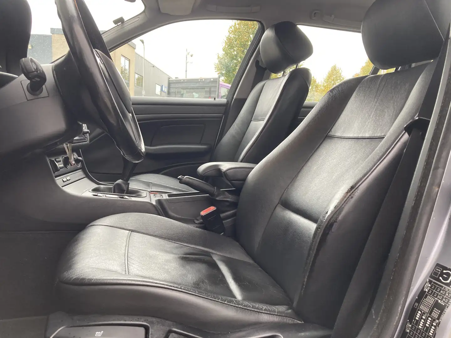 BMW 316 Touring 316i Black&Silver II Liefhebbers auto! | A Grijs - 2