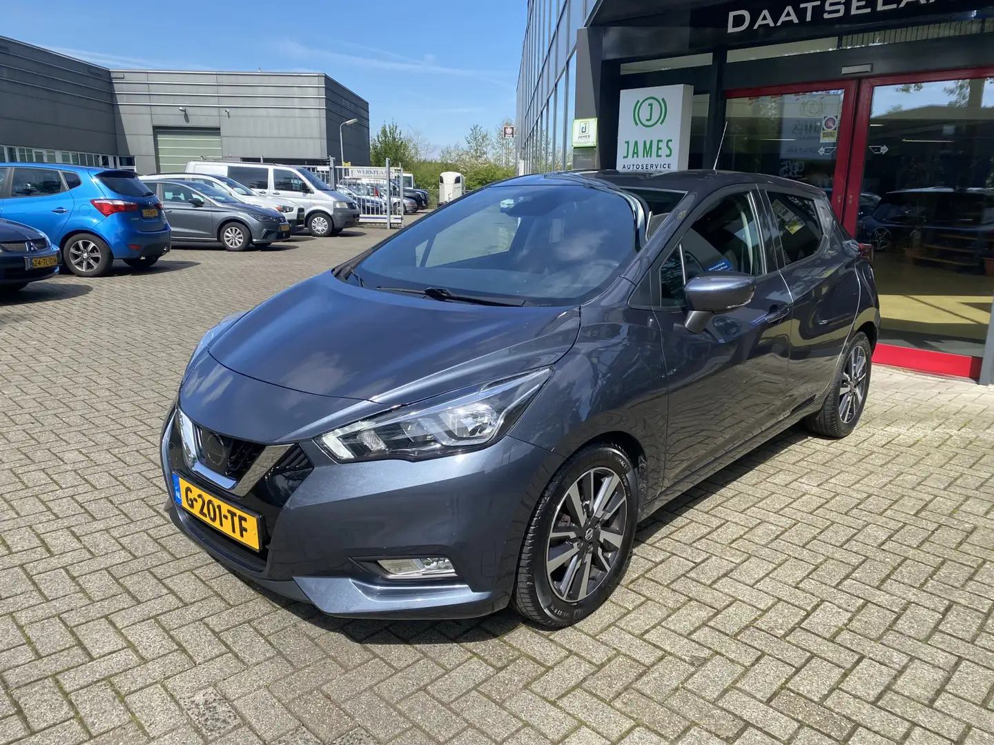 Nissan Micra 1.0 IG-T N-Connecta Grey - 2