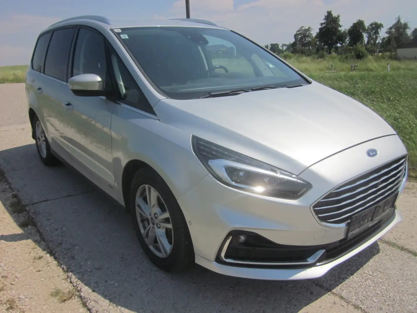 Ford Galaxy 2,0 EcoBlue Titanium AWD Aut. Argent - 1