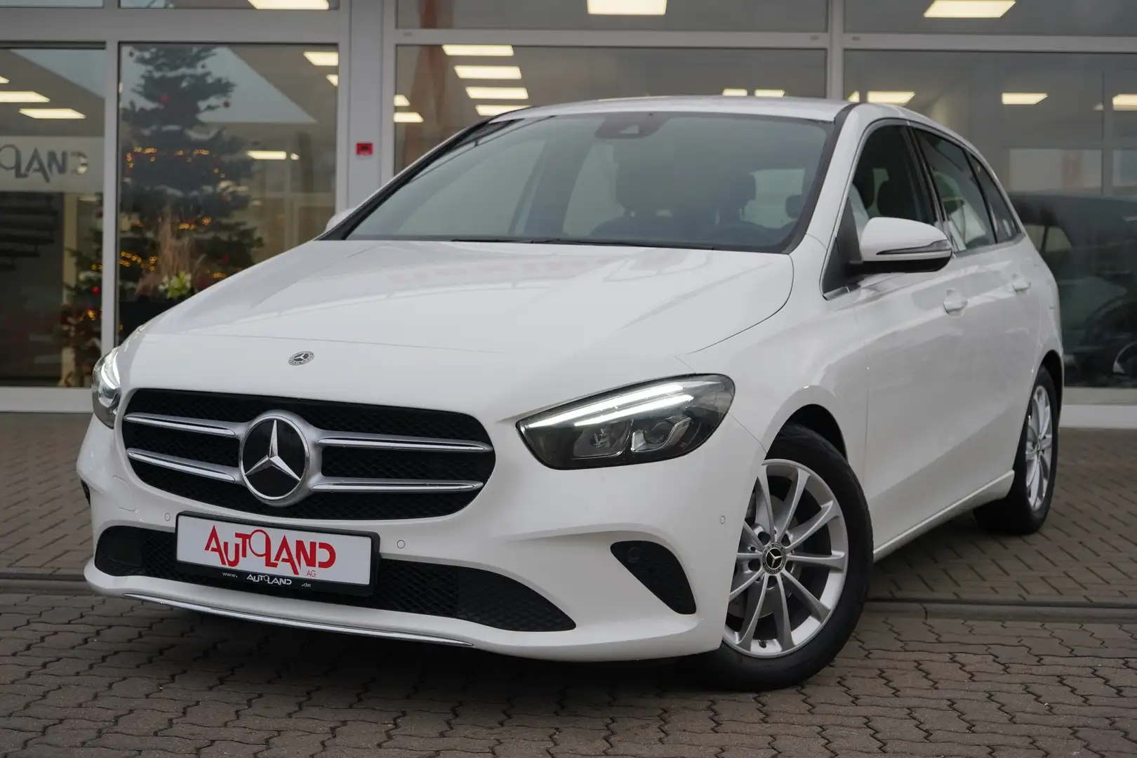 Mercedes-Benz B 200 B200 Progressive LED Navi Totwinkel Sitzheizung Weiß - 2