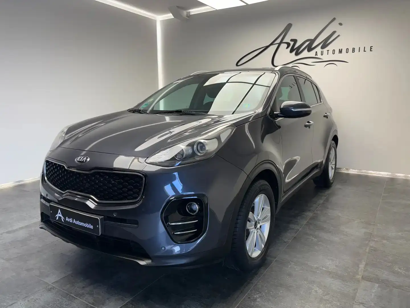 Kia Sportage 1.7 CRDi *SIEGE CHAUFF*CAMERA*1ER PROPRIO*GARANTIE Gris - 1