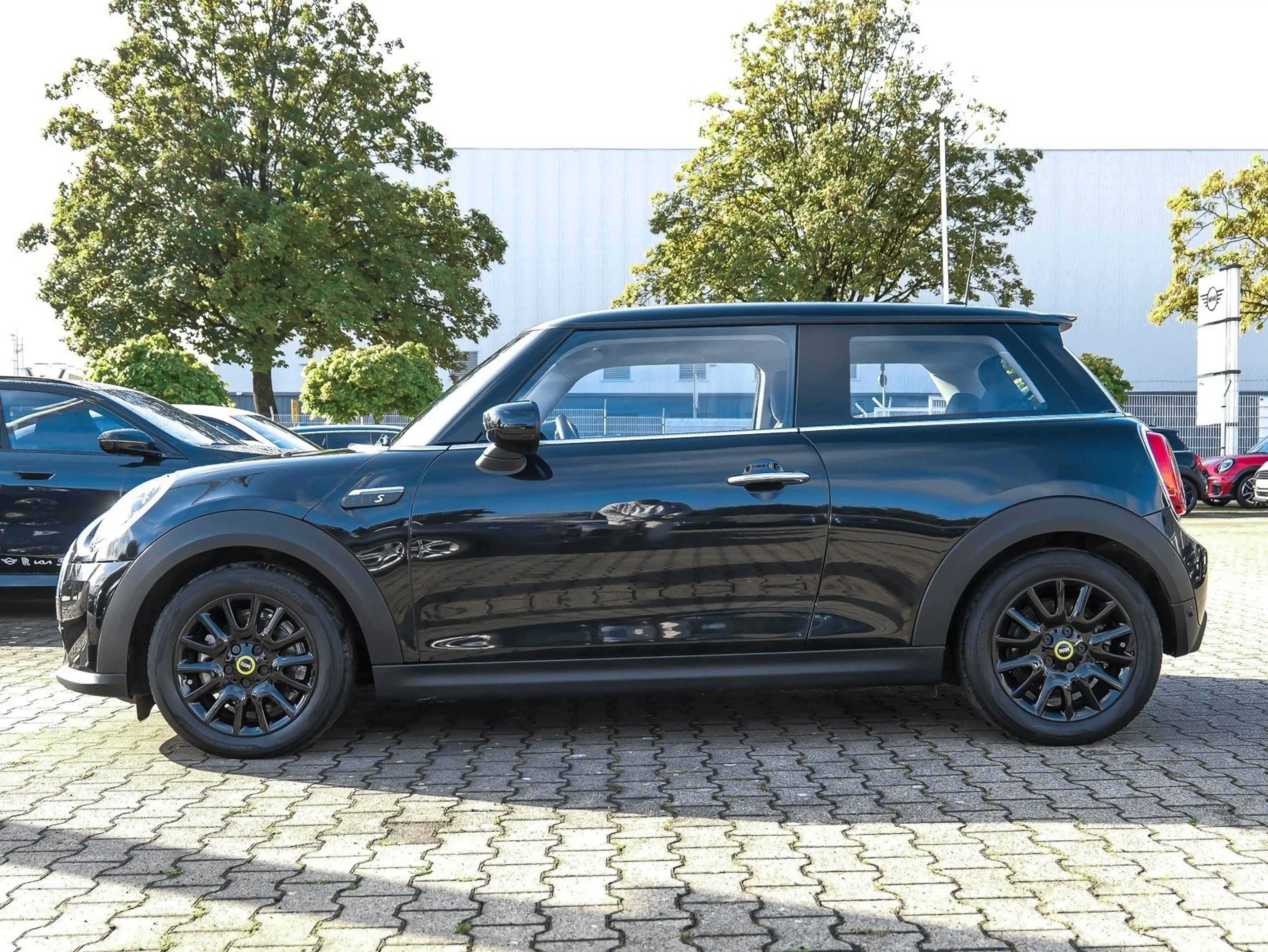 MINI Cooper SE Classic Trim NAVI+SHZ+ACC+PDC+Standheizung+LED+DAB — photo 10