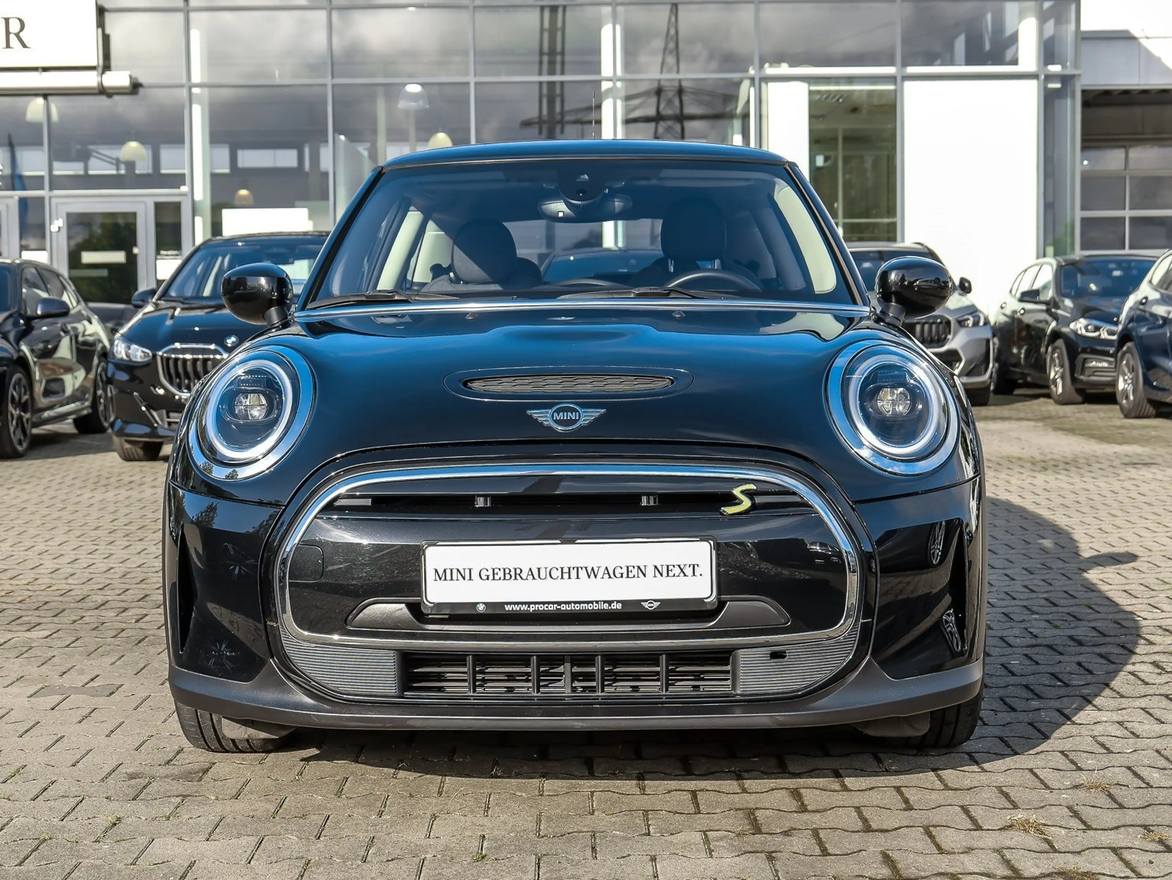 MINI Cooper SE Classic Trim NAVI+SHZ+ACC+PDC+Standheizung+LED+DAB — photo 9