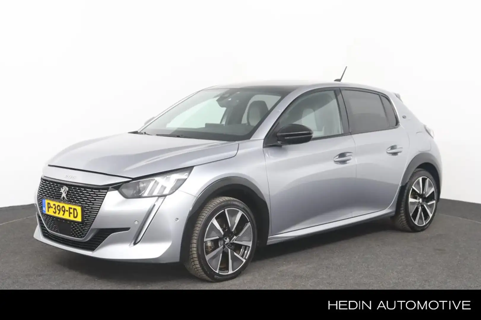 Peugeot e-208 EV GT Pack 50 kWh | Navigatie | Ad. cruise | Camer Grijs - 1