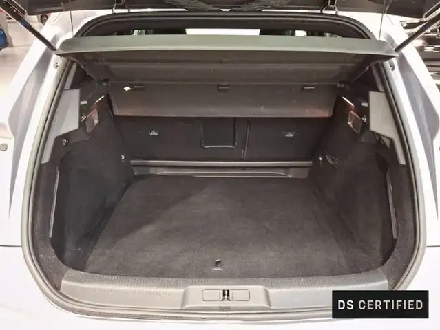 DS Automobiles DS 7 Crossback view 6
