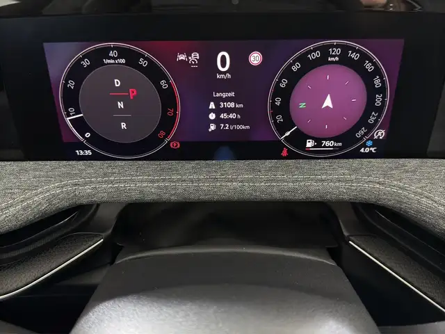 Skoda Superb view 9